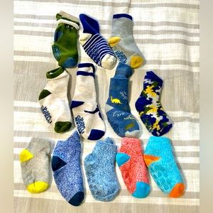 Cat & Jack Capelli New York 6-18 mo Baby Boy Socks Gripper Sock Bundle
